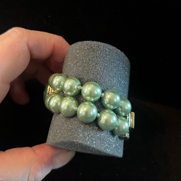 HEIDI DAUS "Exquisite Elegance"(Chrysolite) Double Strand Bracelet NIB M/L - Picture 2 of 10